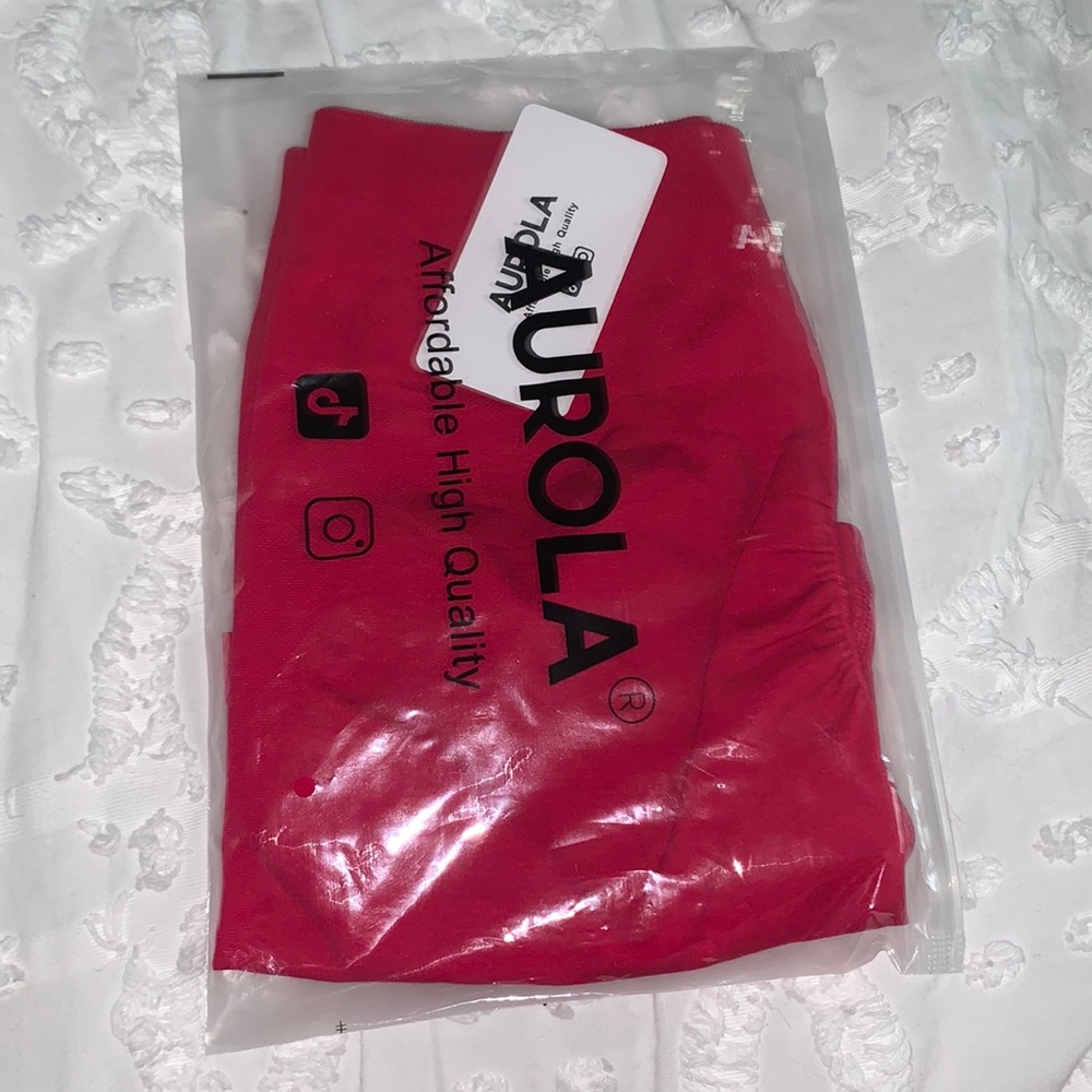 Aurola Shorts